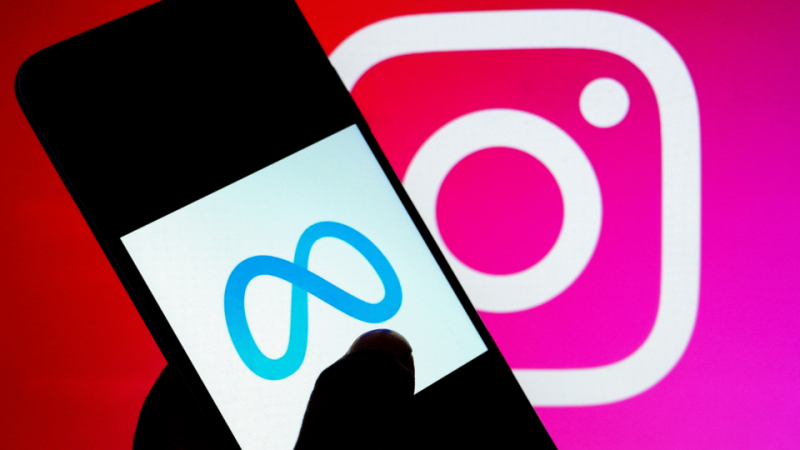 Байден призвал к ответственности соцсети за "эксперимент над детьми"