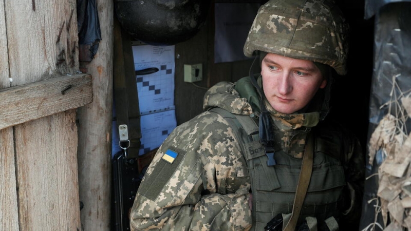 Националисты размещаются в домах с надписями "Не стреляйте - дети!"