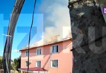 Кадры с момента пожара в подмосковном хостеле, где погибли дети