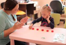 В чём заключается работа детского дефектолога