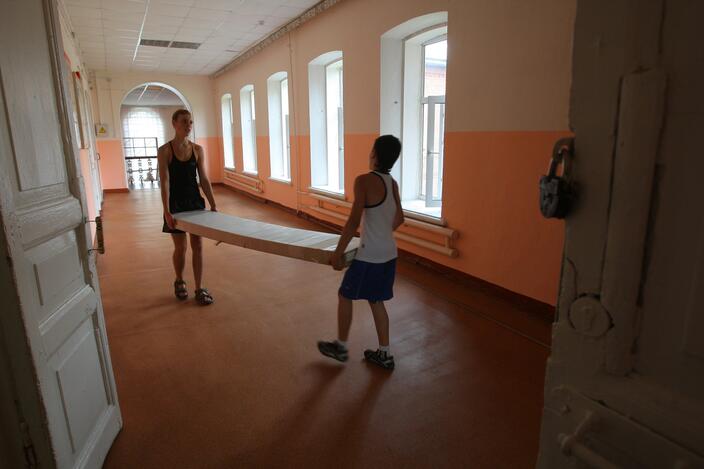 Прививка от лени: дежурства по классу для школьников хотят узаконить