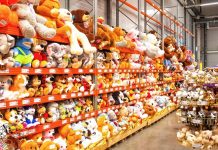 Почему выгодно покупать игрушки оптом: Радости для магазинов и потребителей