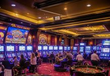 Почему люди играют в онлайн казино?