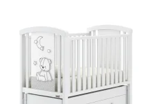 Идеальный выбор для малышей: детская кроватка с продольным маятником