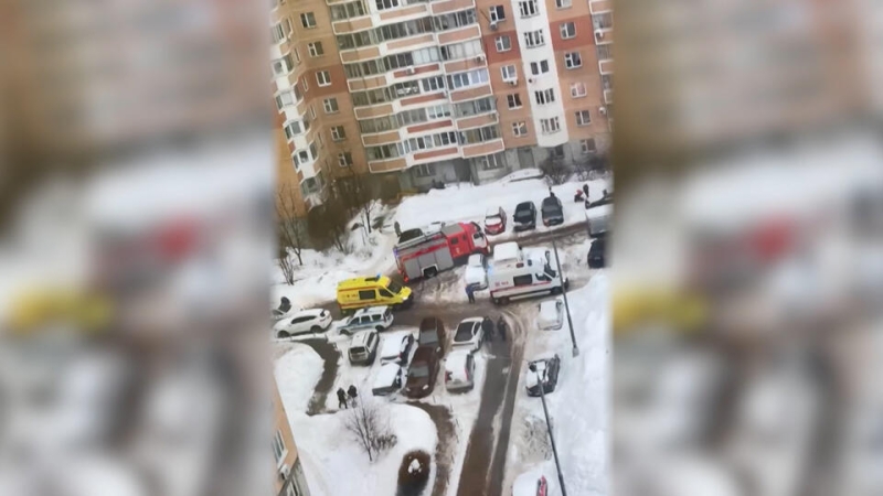 Двое детей упали в колодец в подземном паркинге в Москве