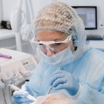 Чистка зубов: чистые и здоровые зубы за одно посещение