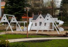 Типовой проект домика для детей: особенности, материалы и варианты планировки