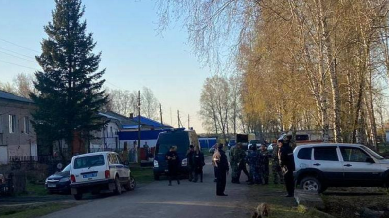 Более 200 человек ищут девочек, пропавших в Кемеровской области