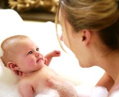 Купание новорожденного Купание новорожденного