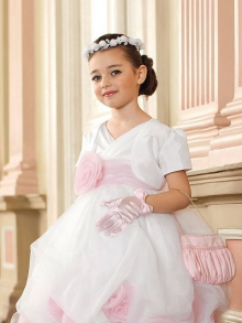 Как выбрать праздничный наряд для ребенка: одежда, обувь и аксессуары Как выбрать праздничный наряд для ребенка: одежда, обувь и аксессуары