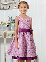 Как одеть ребенка на праздник: правила выбора удобных и красивых нарядов