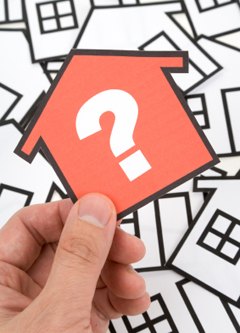 Специалисты по операциям с недвижимостью