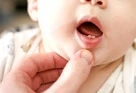 Почему бывает налет на языке у ребенка? Почему бывает налет на языке у ребенка?