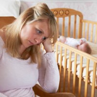 Что вызывает депрессию после родов?