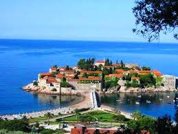 Черногория – яркая, солнечная страна с великолепной природой. Черногория – яркая, солнечная страна с великолепной природой.