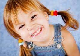 Зачем нужно делать фторирование зубов детям? Зачем нужно делать фторирование зубов детям?