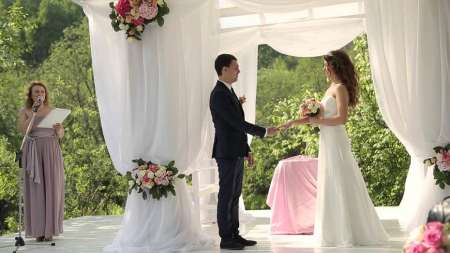 Свадьба в отеле на природе: радость для новой семьи